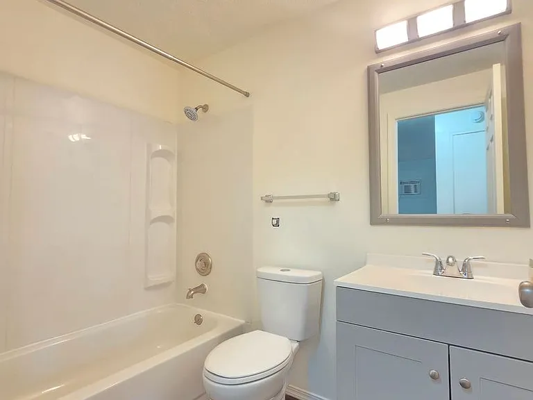 39 E Westview Ave — Photo 8
