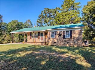 1120 Leach Rd, Cedar Grove, TN 38321
