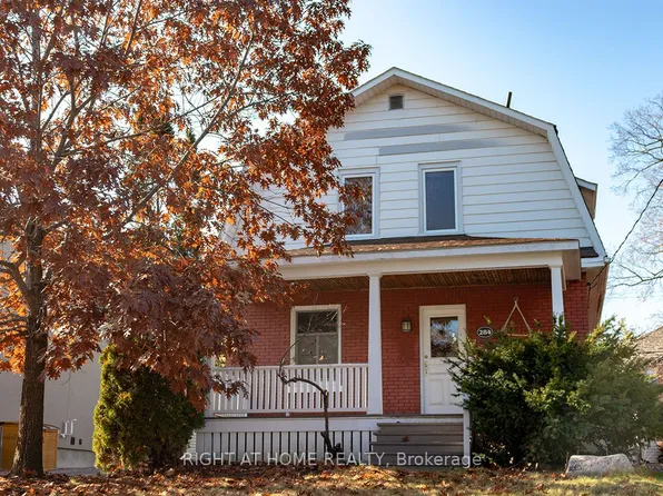 284 Churchill Ave N, Ottawa, ON K1Z 5B6