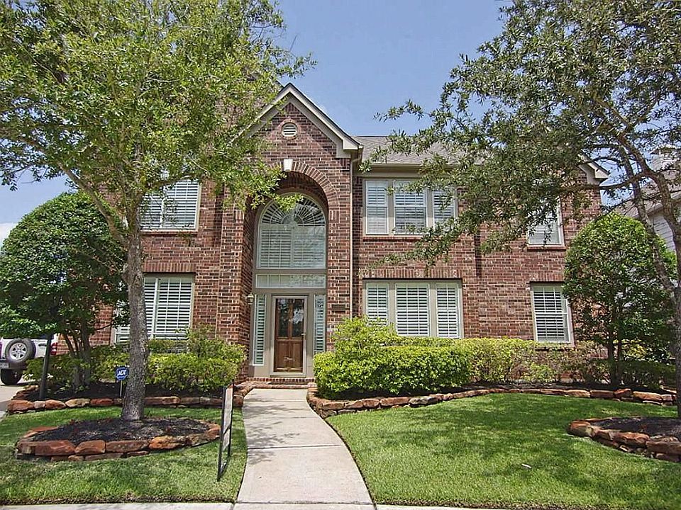 1st image of 22422 Caroline Cove Ln