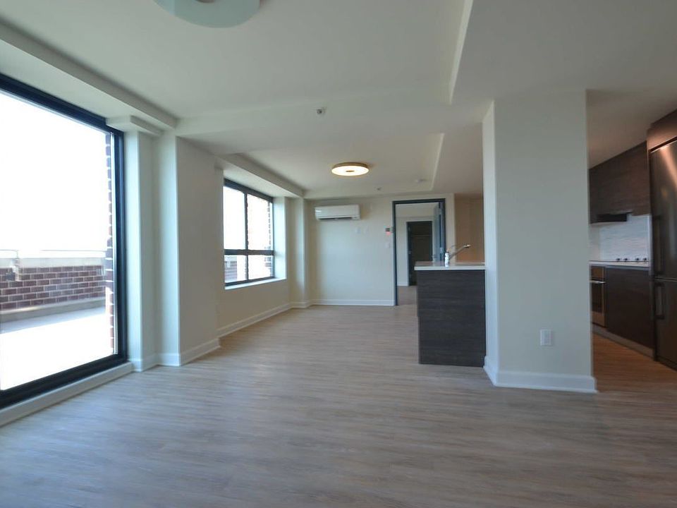 1st image of 12332 82nd Ave APT 14C
