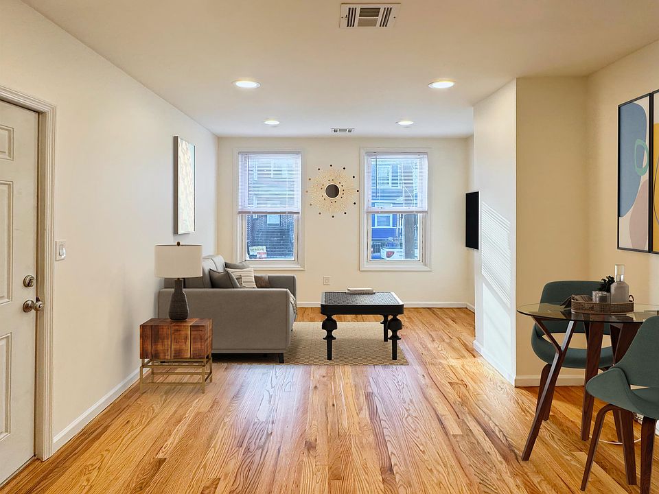 1st image of 142 Webster Ave APT 1L