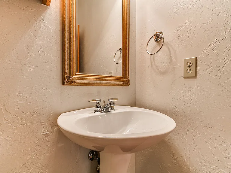 2913 Daybreak Dr — Photo 23