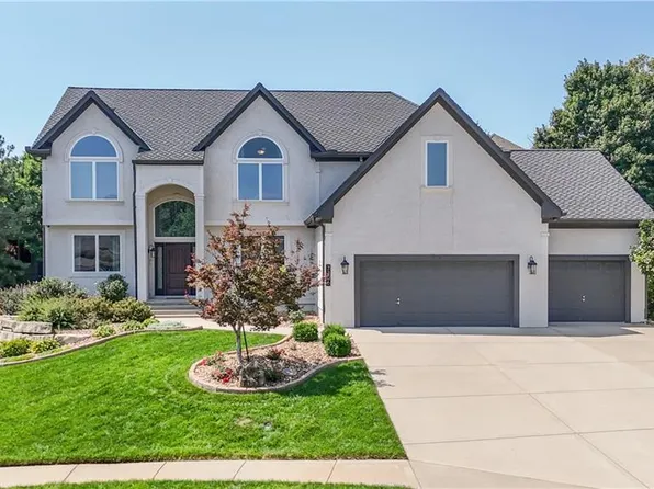 7206 Noland St, Shawnee, KS 66216