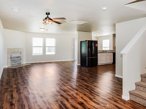 4th image of 293 Bermuda Lakes Dr