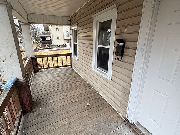 2nd image of 168 Roswell St