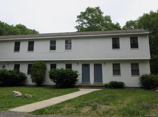 496 Cow Hill Rd APT 3, Mystic, CT 06355