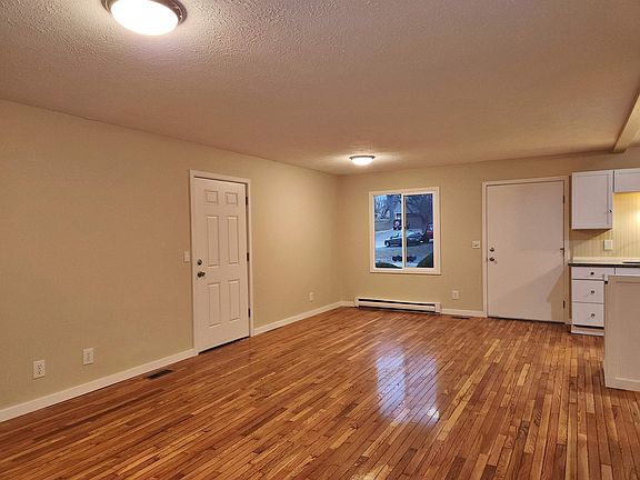 4th image of 5301 Sand Piper Pl