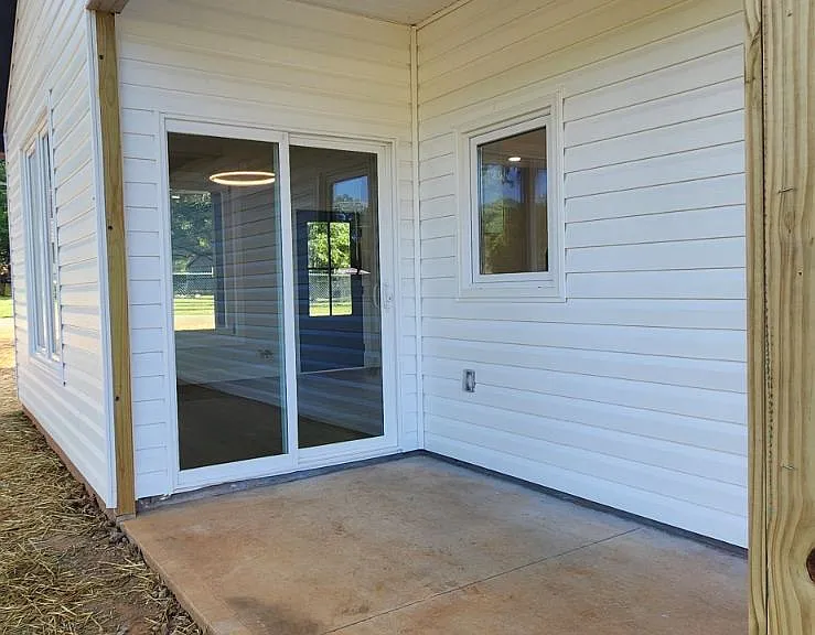 213 Rhode Island Cir — Photo 13