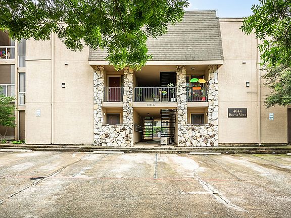 2nd image of 4044 Buena Vista St APT 217