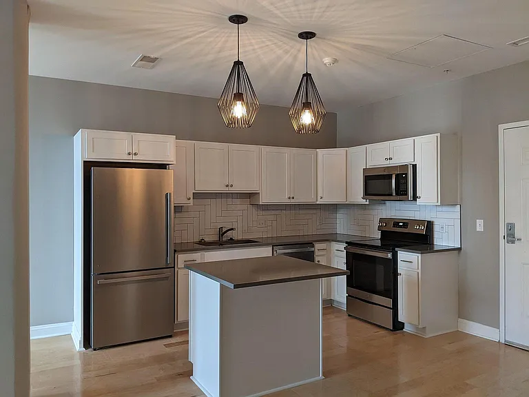 622 Main St — Photo 27