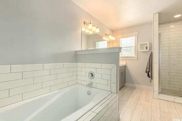4145 N Cresthaven Ln — Photo 6