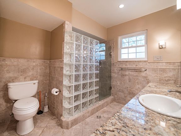 536423F9D95C4CA79D4E1E1030E0976E