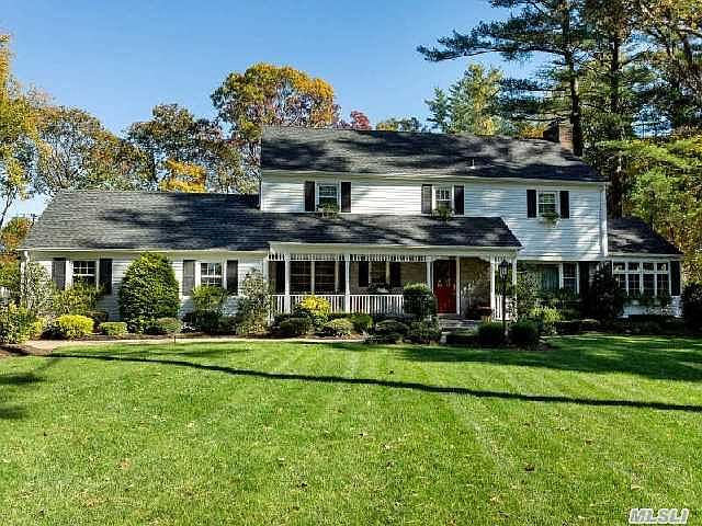 1st image of 5 Fox Hollow Ln