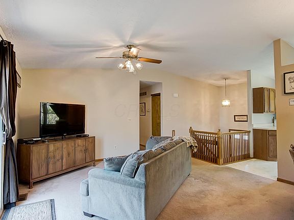 5th image of 1762 Lone Prairie Dr