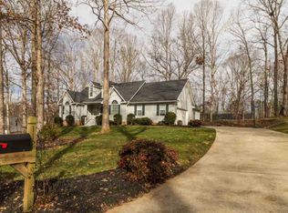 112 Divine Dr, Easley, SC 29640
