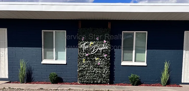 850 W Hazelwood St — Photo 2