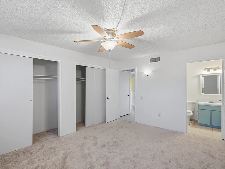 359 N Calle Del Chancero — Photo 11