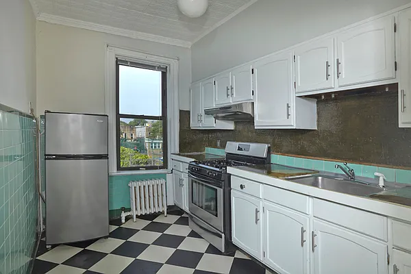 Rented by Brown Harris Stevens | media 20