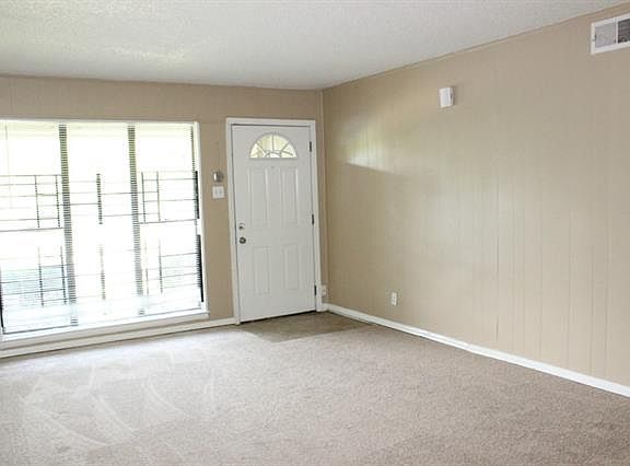 2nd image of 938 Deerwood Dr