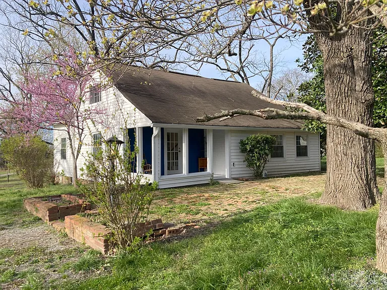 4080 Bernard Rd — Photo 1