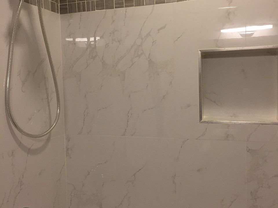 2nd image of 3725 12th St NE APT 204