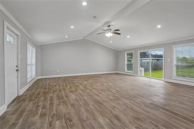 107 Kenneth Dr — Photo 3