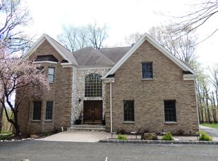 61 Scheurman Terrace, Warren, NJ 06059