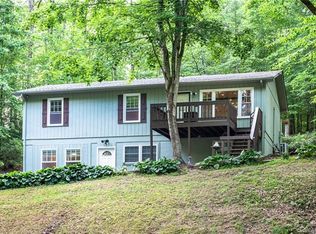 125 Drexel Rd, Hendersonville, NC 28739