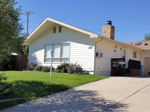 11956 Mountain Lion Ln, Hot Springs, SD 57747