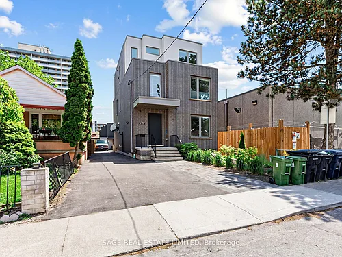 909 Castlefield Ave #1 Photo 1