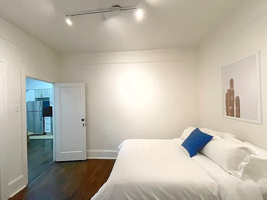 Rented by The Downtown LLC | media 11