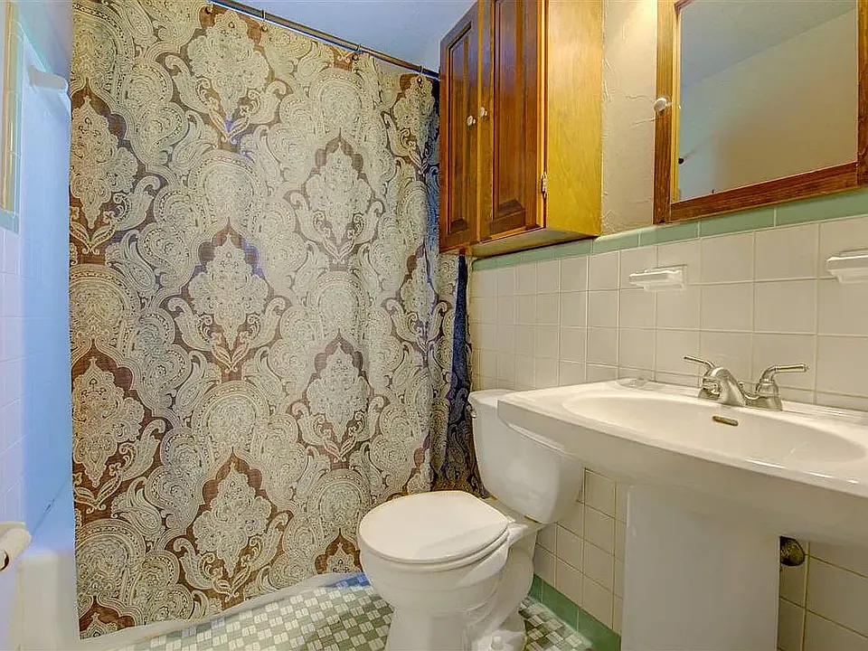 3 bed, 1199 sqft, $1,450 — Photo 4