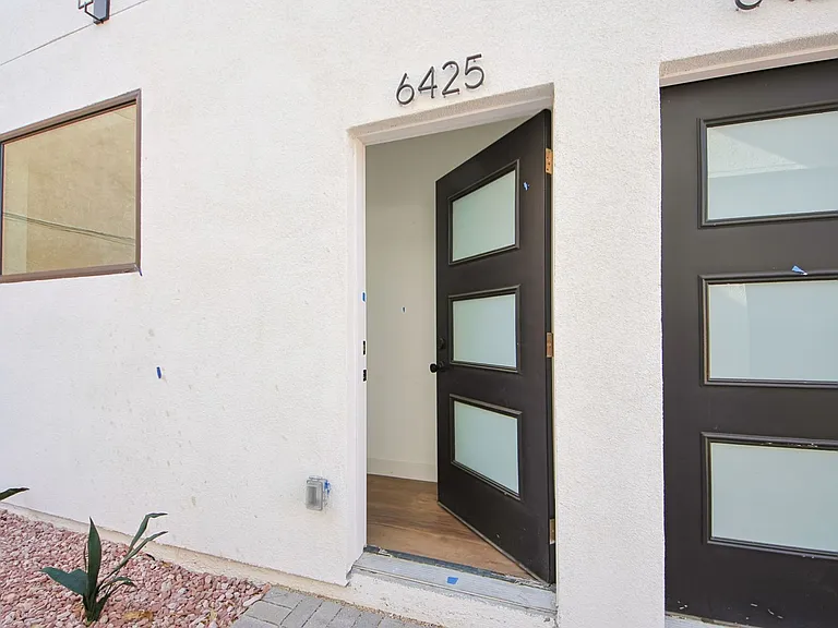 6421 Troost Ave — Photo 4
