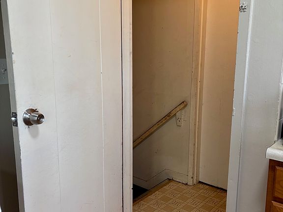 4th image of 76 W Park Rd #1