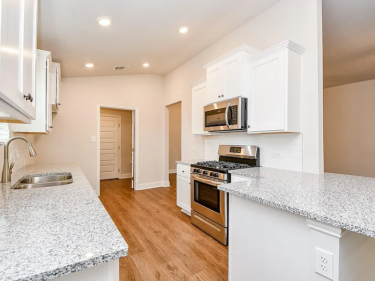 2700 Diamond Reef Ln — Photo 9