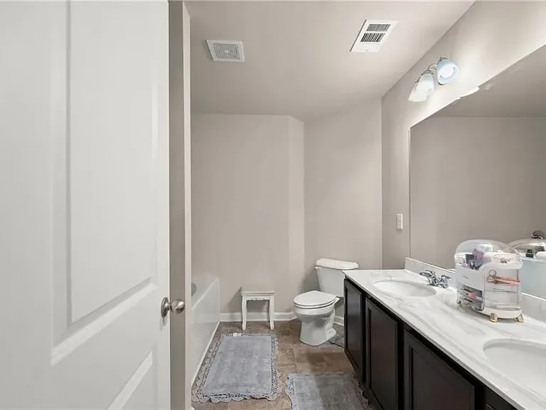 4202 Chatham Ridge Dr — Photo 10