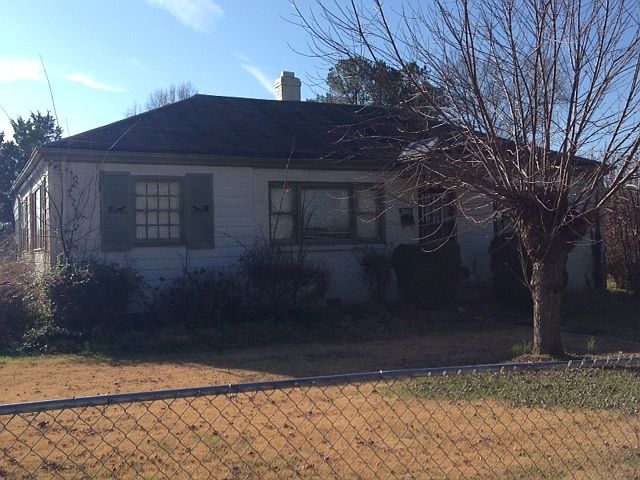 1st image of 3113 Gay Avenue