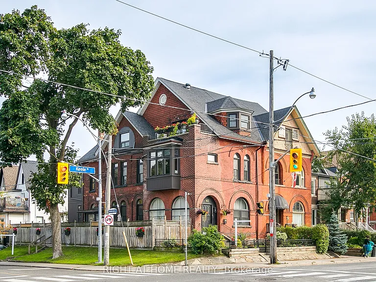 263 Keele St — Photo 1