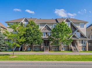 634 Chapman Mills Dr #B, Ottawa, ON K2J0V4