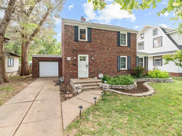 837 S Santa Fe Ave, Salina, KS 67401
