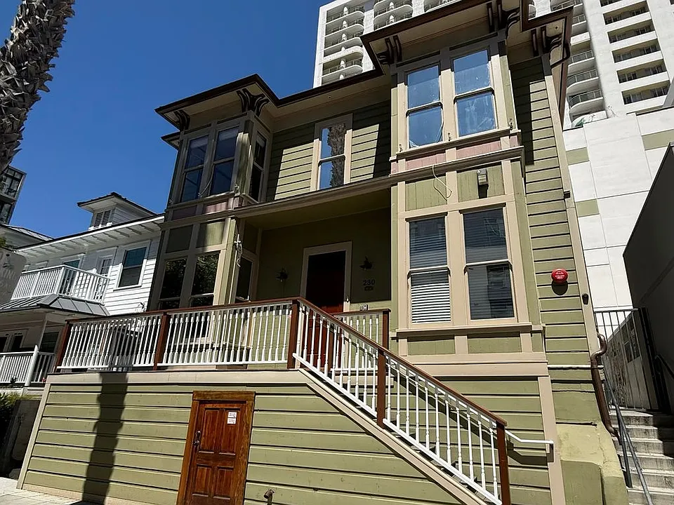 230 W Cedar St