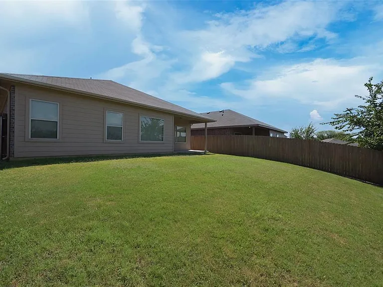 Large 6 foot privacy fenced backyard