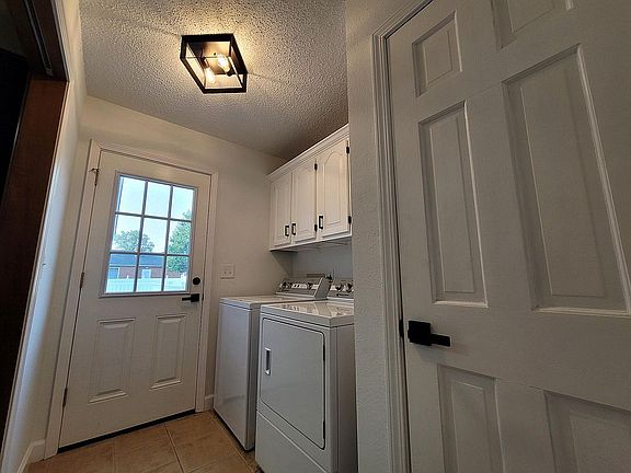 5th image of 2650 Westmoreland Dr