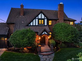 3606 SW Admiral Way, Seattle, WA 98126