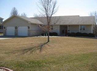 9116 Casie Cir, Manhattan, KS 66502