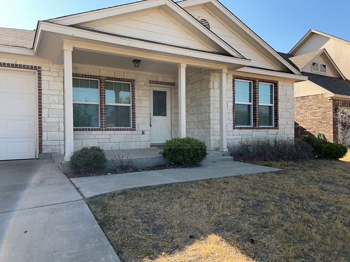Building Photo - 6212 Blayney Dr