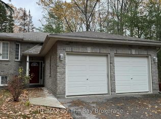 41 Melrose Ave, Wasaga Beach, ON L9Z 2S8