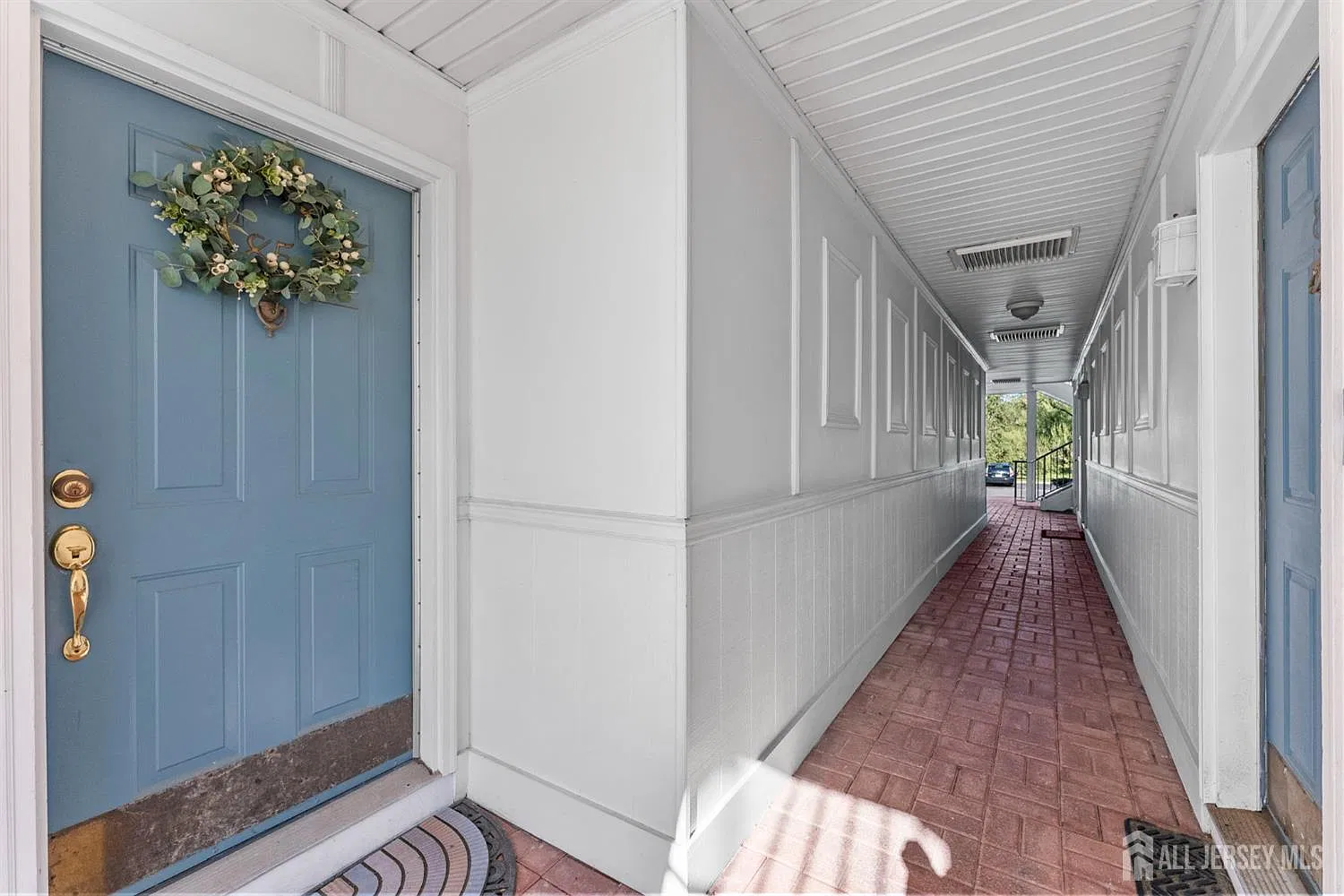 2 bed, 2.0 bath, 1052 sqft, $2,150 — Photo 3