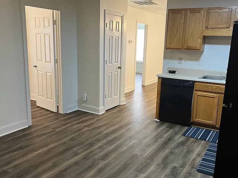 1003 N King Charles Rd #102 — Photo 8